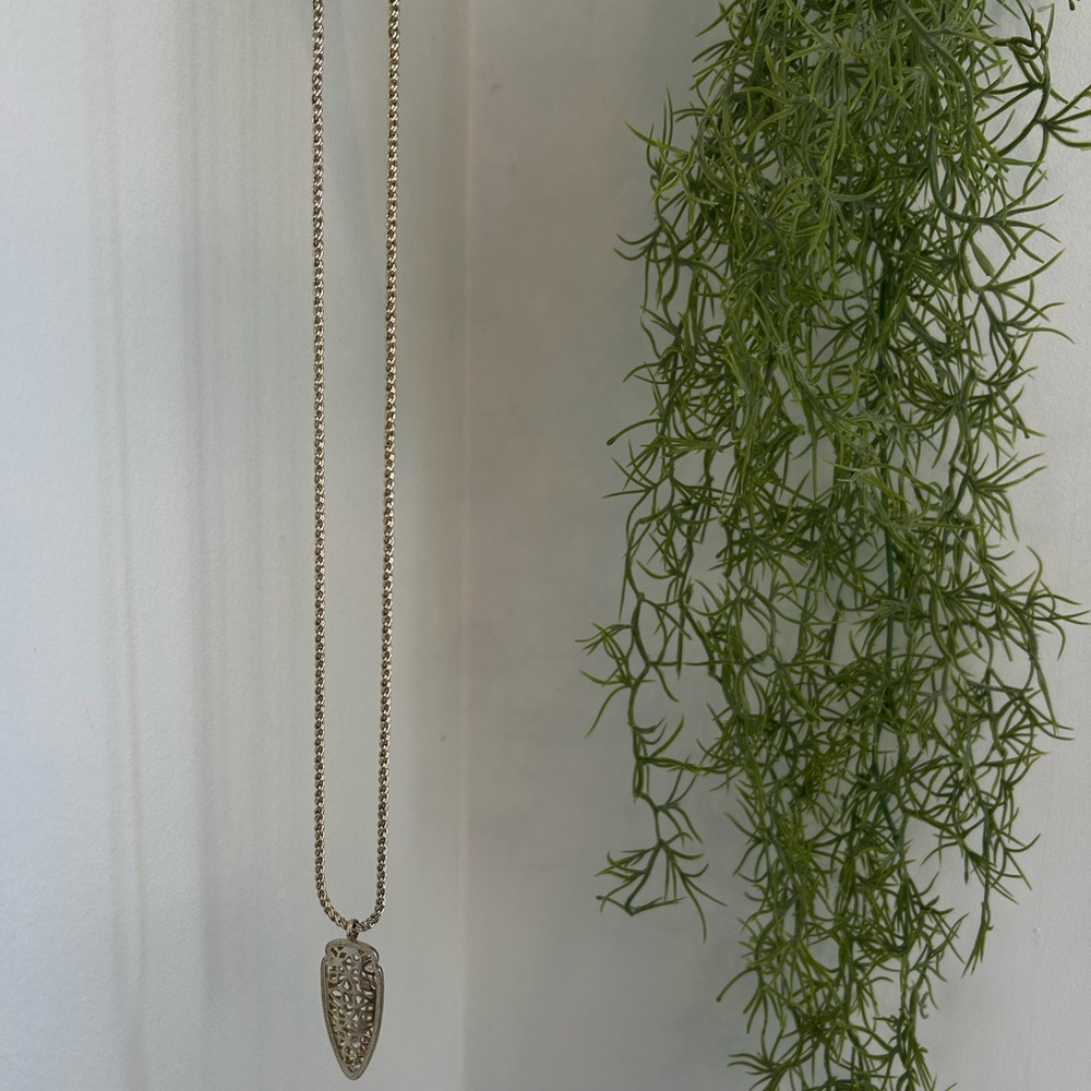 Kendra Scott Silver Pendant Necklace